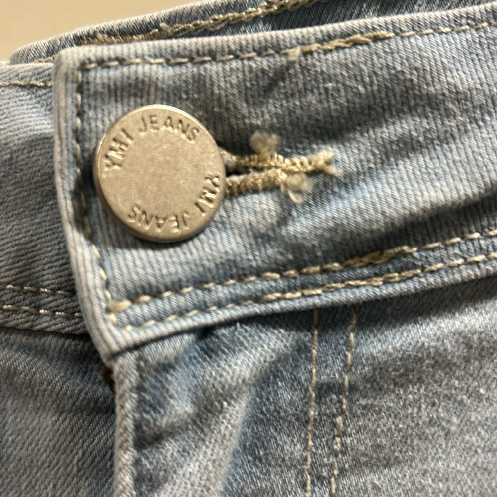 YMI WANNABETTABUTT? Skinny embroidered pockets distress Jeans fringe hem size 14 - Picture 3 of 14